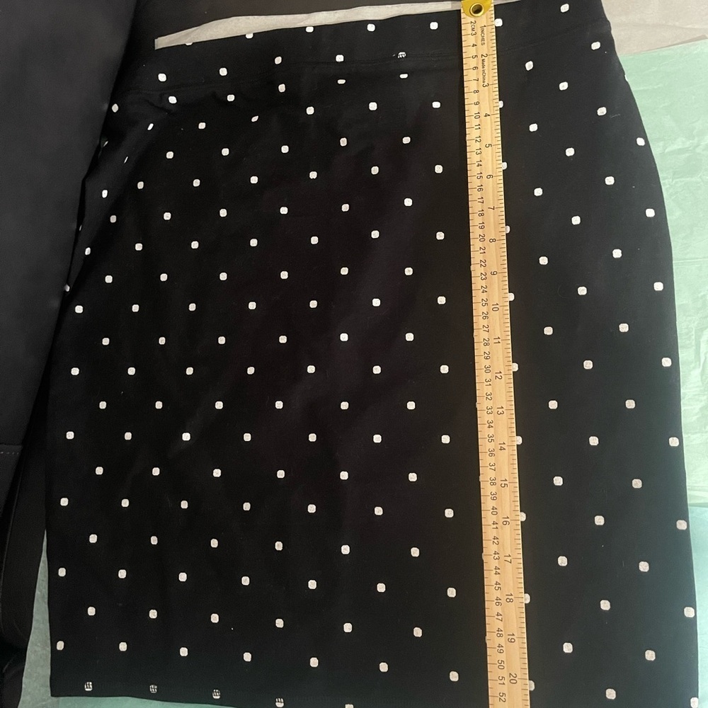 Old Navy Black Pencil Black Polka Dot Skirt NWT - Picture 3 of 6